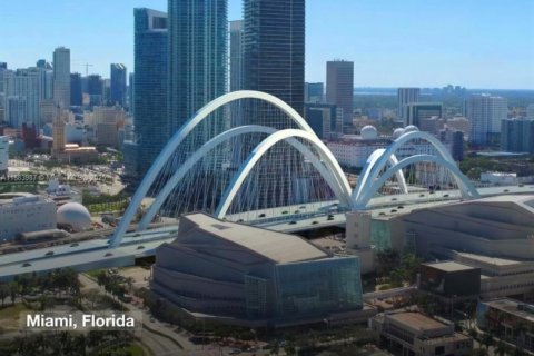 Condominio en venta en Miami, Florida, 1 dormitorio, 73.49 m2 № 1978533 - foto 24