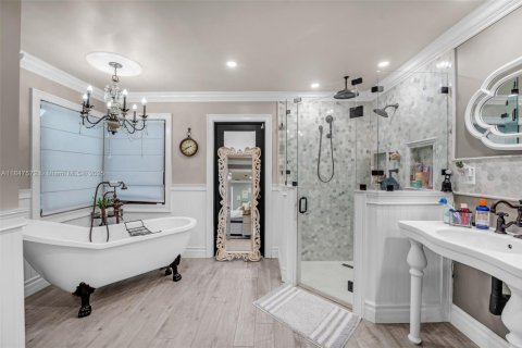 Casa en venta en Homestead, Florida, 4 dormitorios, 187.01 m2 № 1935994 - foto 24