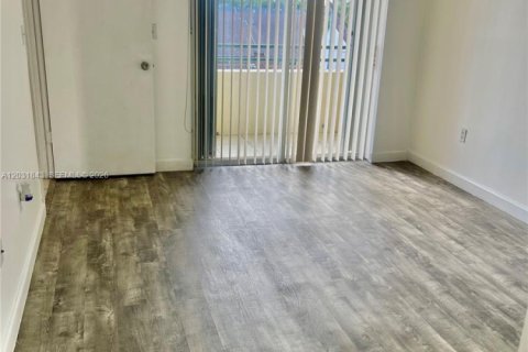 Copropriété à louer à Miami, Floride: 2 chambres, 78.04 m2 № 2077938 - photo 13