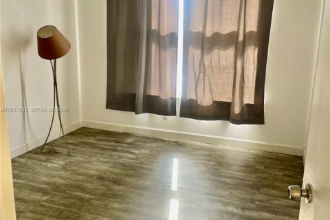 Copropriété à louer à Miami, Floride: 2 chambres, 78.04 m2 № 2077938 - photo 8