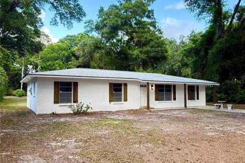 Casa en Trenton, Florida 4 dormitorios, 124.86 m2 № 2109872