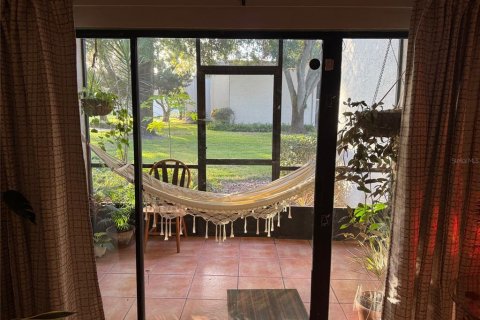Condo in Orlando, Florida, 2 bedrooms  № 1560579 - photo 10