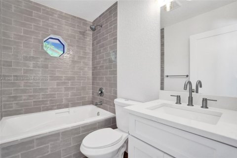 House in Lake Worth, Florida 3 bedrooms, 116.59 sq.m. № 1842854 - photo 22