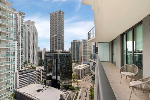 Condominio en alquiler en Miami, Florida, 2 dormitorios, 80.64 m2 № 1951973 - foto 1