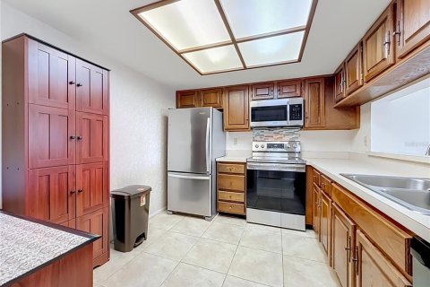 Copropriété à louer à Clearwater, Floride: 2 chambres, 101.73 m2 № 2387309 - photo 8