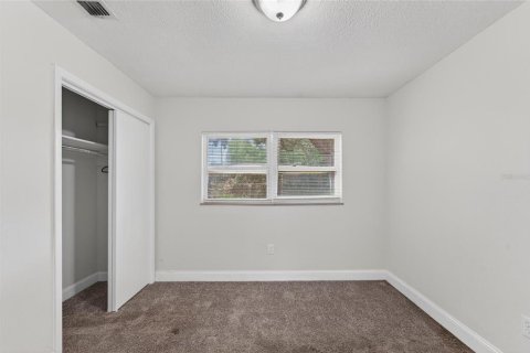 House in Tampa, Florida 3 bedrooms, 92.81 sq.m. № 2235577 - photo 22