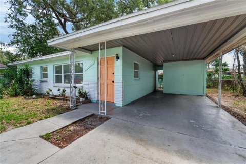 House in Tampa, Florida 3 bedrooms, 92.81 sq.m. № 2235577 - photo 5