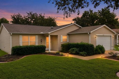 Villa ou maison à The Villages, Floride 3 chambres, 115.2 m2 № 2406298