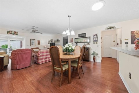 Villa ou maison à vendre à The Villages, Floride: 3 chambres, 115.2 m2 № 2406298 - photo 8