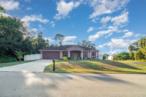 Villa ou maison à vendre à Port Charlotte, Floride: 4 chambres, 209.49 m2 № 2136246 - photo 2