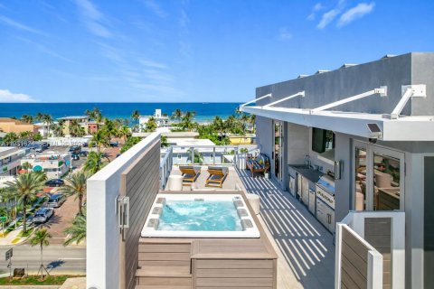 Adosado en venta en Hollywood, Florida, 3 dormitorios, 299.15 m2 № 2043572 - foto 21