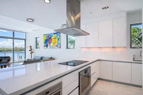 Adosado en venta en Hollywood, Florida, 3 dormitorios, 299.15 m2 № 2043572 - foto 6