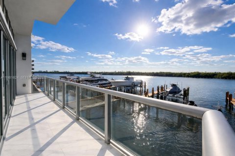 Adosado en venta en Hollywood, Florida, 3 dormitorios, 299.15 m2 № 2043572 - foto 4