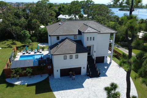 Villa ou maison à vendre à Nokomis, Floride: 4 chambres, 306.58 m2 № 1866377 - photo 1