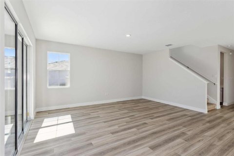 House in San Antonio, Florida 5 bedrooms, 282.52 sq.m. № 1677076 - photo 10