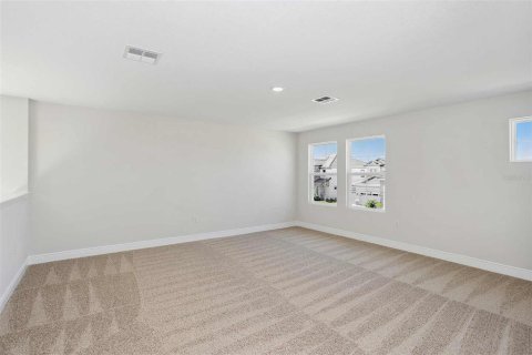 House in San Antonio, Florida 5 bedrooms, 282.52 sq.m. № 1677076 - photo 13