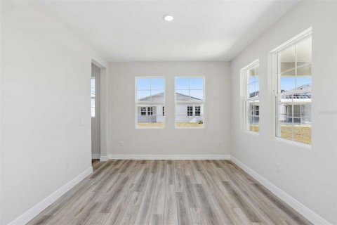 House in San Antonio, Florida 5 bedrooms, 282.52 sq.m. № 1677076 - photo 8