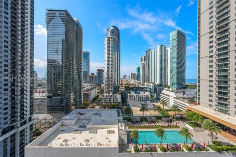 Condo in Miami, Florida, 2 bedrooms  № 2182007 - photo 18
