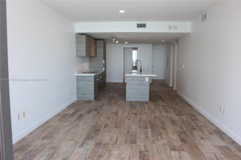 Copropriété à vendre à Miami, Floride: 2 chambres, 111.3 m2 № 1710918 - photo 10