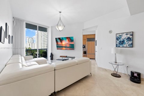 Condominio en venta en Sunny Isles Beach, Florida, 2 dormitorios, 133.31 m2 № 1980009 - foto 6