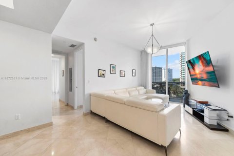 Condominio en venta en Sunny Isles Beach, Florida, 2 dormitorios, 133.31 m2 № 1980009 - foto 5