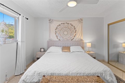 Купить кондоминиум в Халландейл-Бич, Флорида 1 спальня, 69.68м2, № 2052319 - фото 21