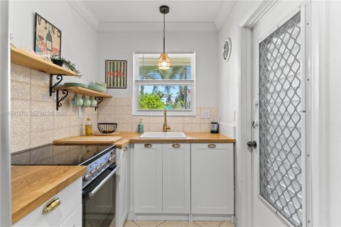 Купить кондоминиум в Халландейл-Бич, Флорида 1 спальня, 69.68м2, № 2052319 - фото 4