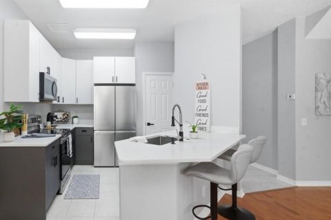 Купить таунхаус в Сент-Питерсберг, Флорида 3 комнаты, 134.99м2, № 2098949 - фото 5