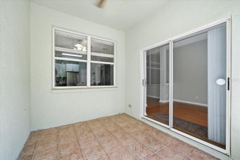 Купить таунхаус в Сент-Питерсберг, Флорида 3 комнаты, 134.99м2, № 2098949 - фото 12