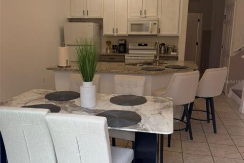 Townhouse in Kissimmee, Florida 4 bedrooms, 151.99 sq.m. № 1593105 - photo 7