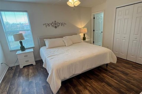 Townhouse in Kissimmee, Florida 4 bedrooms, 151.99 sq.m. № 1593105 - photo 24