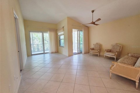 Condo in Naples, Florida, 2 bedrooms  № 2139158 - photo 22