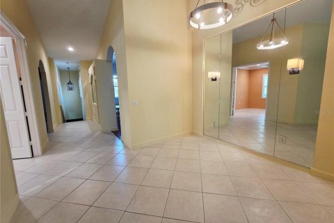 Condo in Naples, Florida, 2 bedrooms  № 2139158 - photo 28