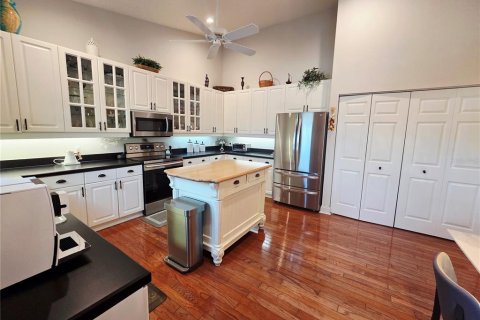 Condo in Naples, Florida, 2 bedrooms  № 2139158 - photo 3