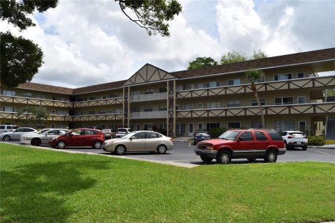 Condo in Clearwater, Florida, 2 bedrooms  № 1690110 - photo 2