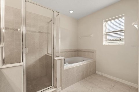House in Orlando, Florida 4 bedrooms, 251.86 sq.m. № 1908834 - photo 13
