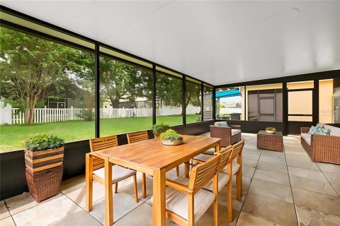 House in Orlando, Florida 4 bedrooms, 251.86 sq.m. № 1908834 - photo 7