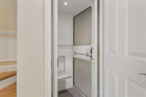 Touwnhouse à vendre à New Port Richey, Floride: 3 chambres, 183.2 m2 № 2406529 - photo 15