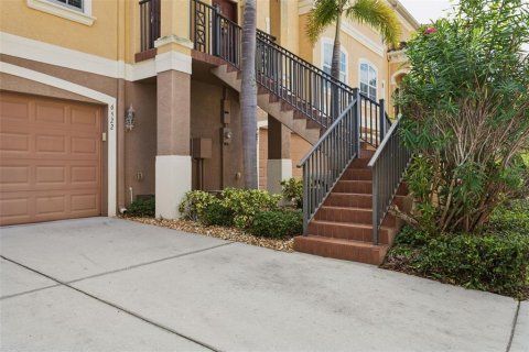 Touwnhouse à vendre à New Port Richey, Floride: 3 chambres, 183.2 m2 № 2406529 - photo 4