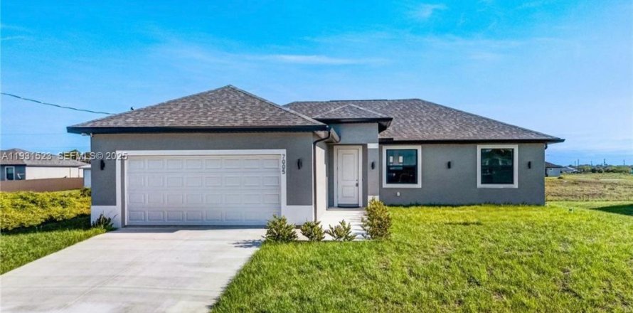 House in LaBelle, Florida 3 bedrooms, 150.13 sq.m. № 2035155