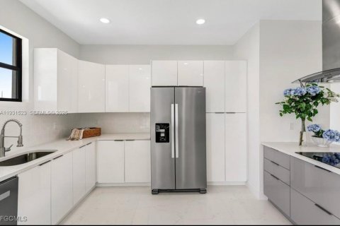 House in LaBelle, Florida 3 bedrooms, 150.13 sq.m. № 2035155 - photo 7