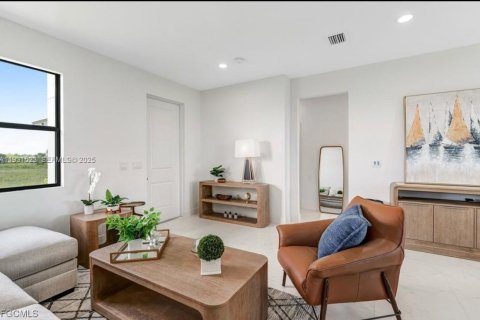 House in LaBelle, Florida 3 bedrooms, 150.13 sq.m. № 2035155 - photo 2