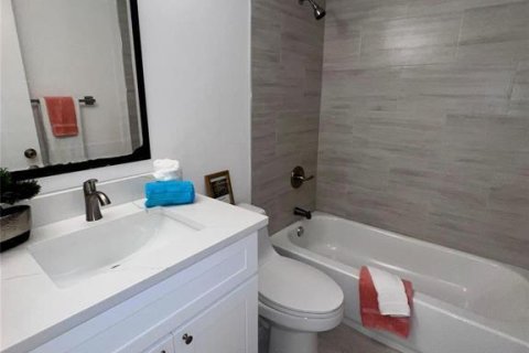 Touwnhouse à louer à Weston, Floride: 3 chambres, 117.34 m2 № 2273644 - photo 17