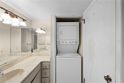 Купить кондоминиум в Дейтона - Бич-Шорс, Флорида 6 комнат, 157.93м2, № 2310532 - фото 29