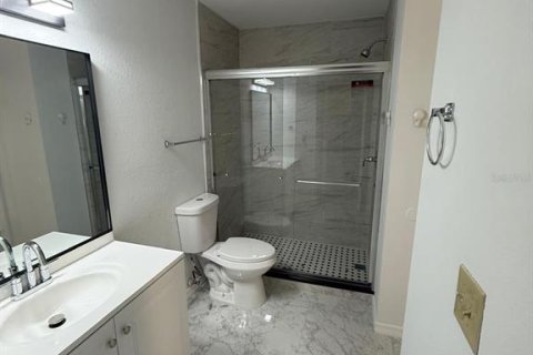 Condo in Orlando, Florida, 2 bedrooms  № 2217265 - photo 22