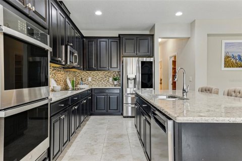 House in Spring Hill, Florida 6 bedrooms, 506.5 sq.m. № 1772739 - photo 15
