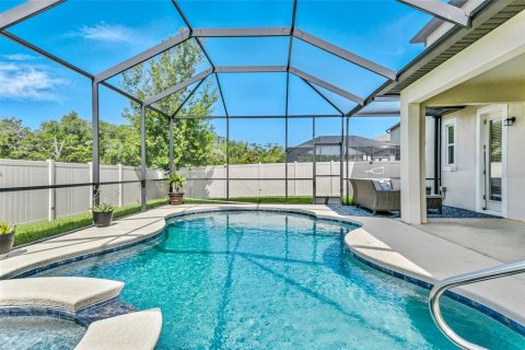 House in Spring Hill, Florida 6 bedrooms, 506.5 sq.m. № 1772739 - photo 2