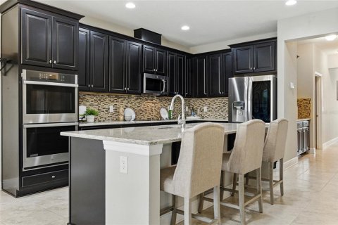 House in Spring Hill, Florida 6 bedrooms, 506.5 sq.m. № 1772739 - photo 14