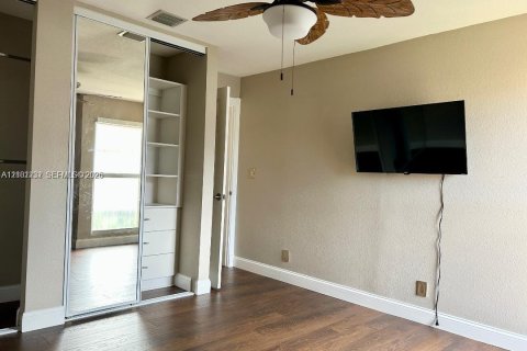 Copropriété à vendre à Plantation, Floride: 4 chambres, 193.24 m2 № 2401384 - photo 13
