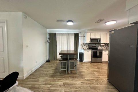 Casa en alquiler en Deltona, Florida, 3 dormitorios, 102.56 m2 № 1917405 - foto 16